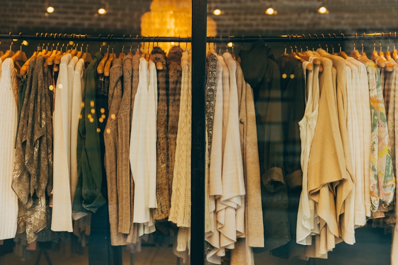 Whiteberry atelier clothing rack